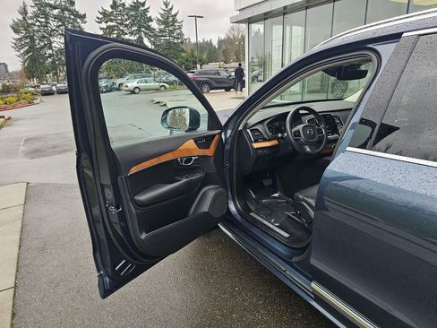 Used 2022 Volvo XC90 T8 Inscription Expression w/ Advanced Package image 20