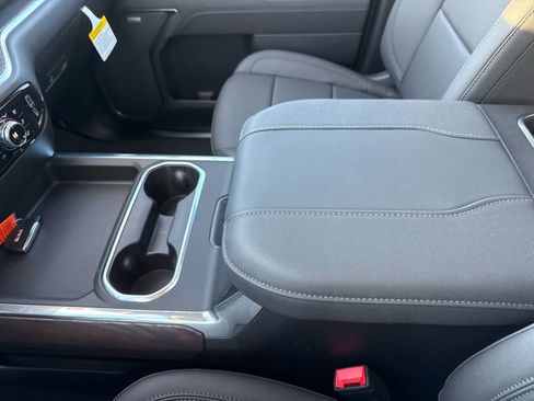 New 2026 GMC Sierra 2500 SLT w/ SLT Premium Package image 23