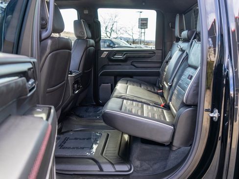 Used 2025 GMC Sierra 2500 AT4X image 13