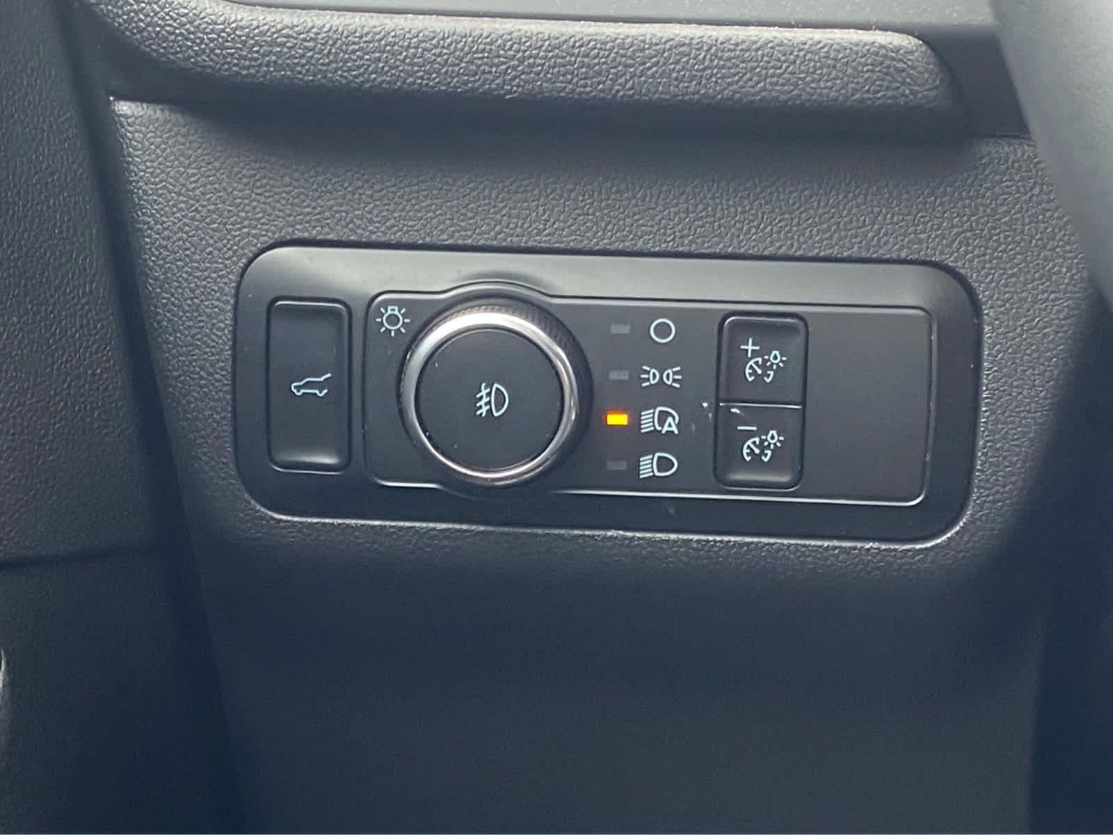 Used 2025 Ford Escape Platinum AWD/4WD image 25