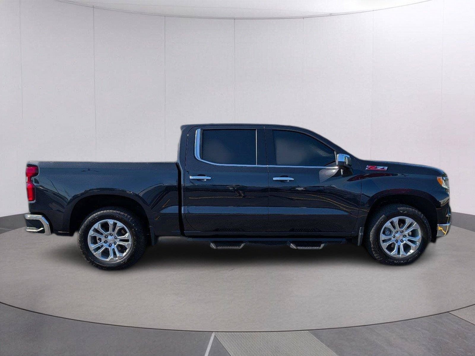 Certified 2024 Chevrolet Silverado 1500 LTZ AWD/4WD image 8