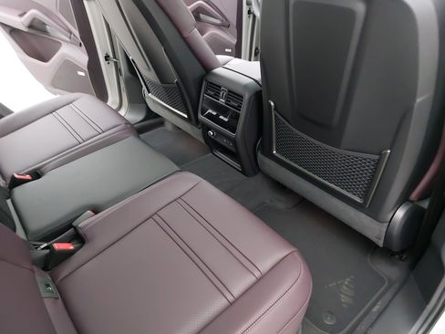 New 2026 Porsche Cayenne image 13