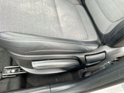 Used 2023 Kia Seltos S image 16