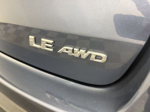 Used 2017 Toyota Highlander Plus image 3