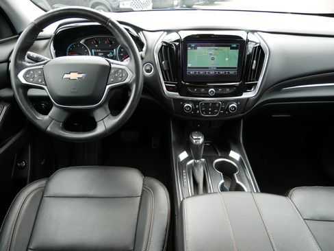 Used 2018 Chevrolet Traverse Premier AWD/4WD image 10