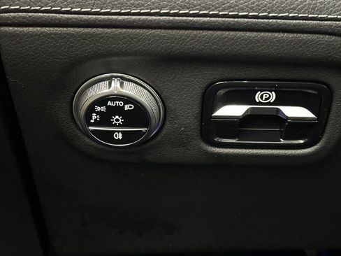 Used 2024 Mercedes-Benz EQS 450+ 4MATIC Sedan image 32