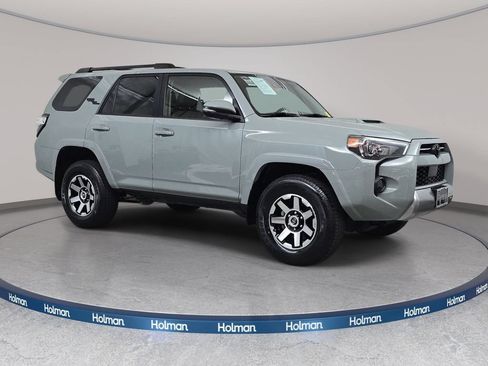 Used 2023 Toyota 4Runner TRD Off-Road Premium w/ Moonroof Package AWD/4WD image 4