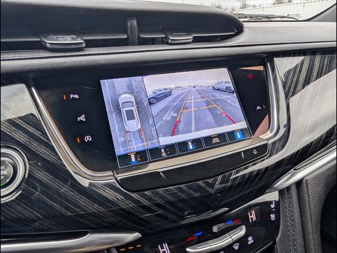 Used 2024 Cadillac XT6 Premium Luxury w/ Technology Package image 14