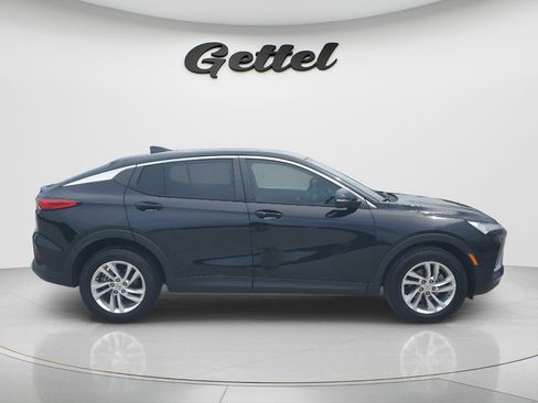 Used 2024 Buick Envista Preferred w/ Convenience I Package FWD image 3