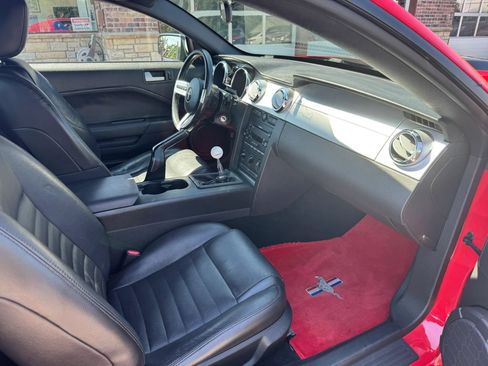 Used 2006 Ford Mustang GT Premium RWD image 52