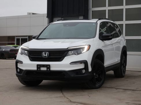 Used 2022 Honda Pilot TrailSport image 3