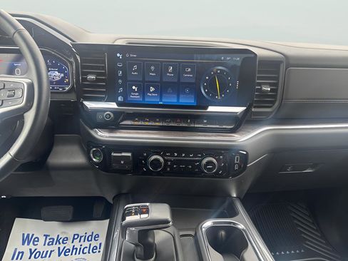 Used 2024 Chevrolet Silverado 1500 LTZ image 25