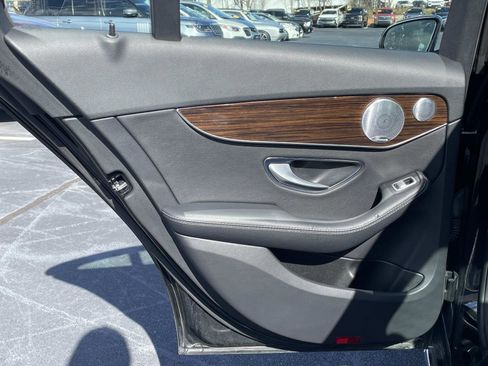 Used 2018 Mercedes-Benz C 300 C 300 image 11