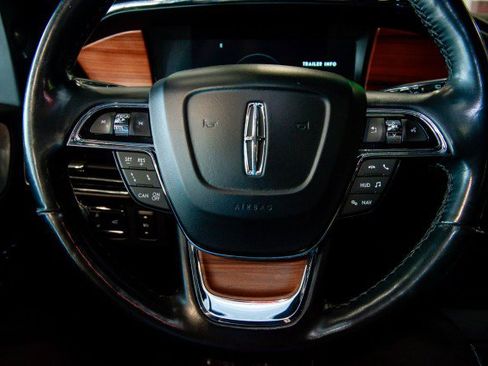 Used 2019 Lincoln Navigator L Reserve w/ Cargo Package AWD/4WD image 31