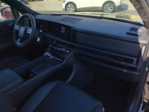 Certified 2025 Hyundai Santa Fe Calligraphy image 36