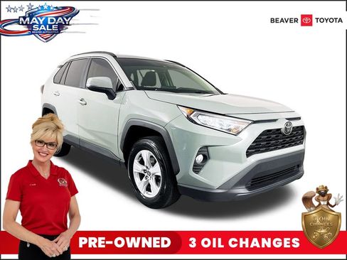 Used 2021 Toyota RAV4 XLE AWD/4WD image 1