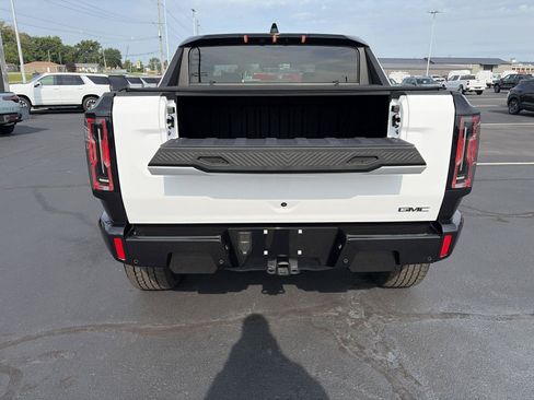 Used 2025 GMC Hummer EV 3X AWD/4WD image 5