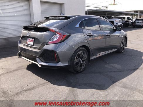Used 2018 Honda Civic EX-L image 8