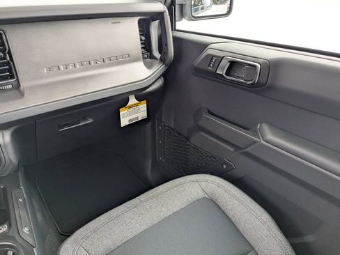 New 2025 Ford Bronco 4-Door w/ Sasquatch Package AWD/4WD image 16