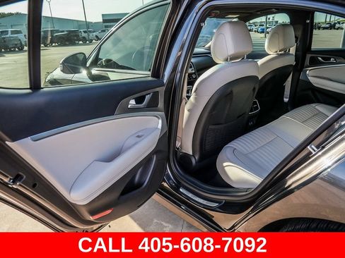 Used 2024 Genesis G70 3.3T Advanced RWD image 26