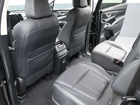 Used 2023 Subaru Ascent Limited image 9