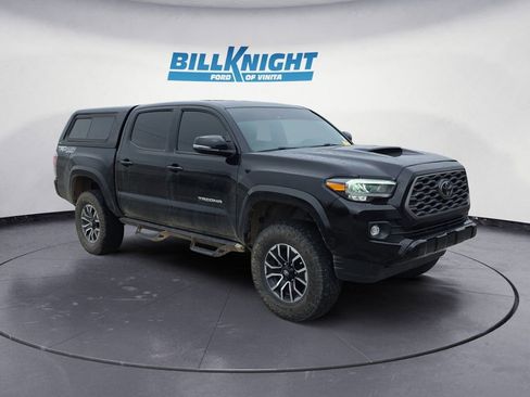 Used 2021 Toyota Tacoma TRD Sport w/ TRD Premium Sport Package image 7