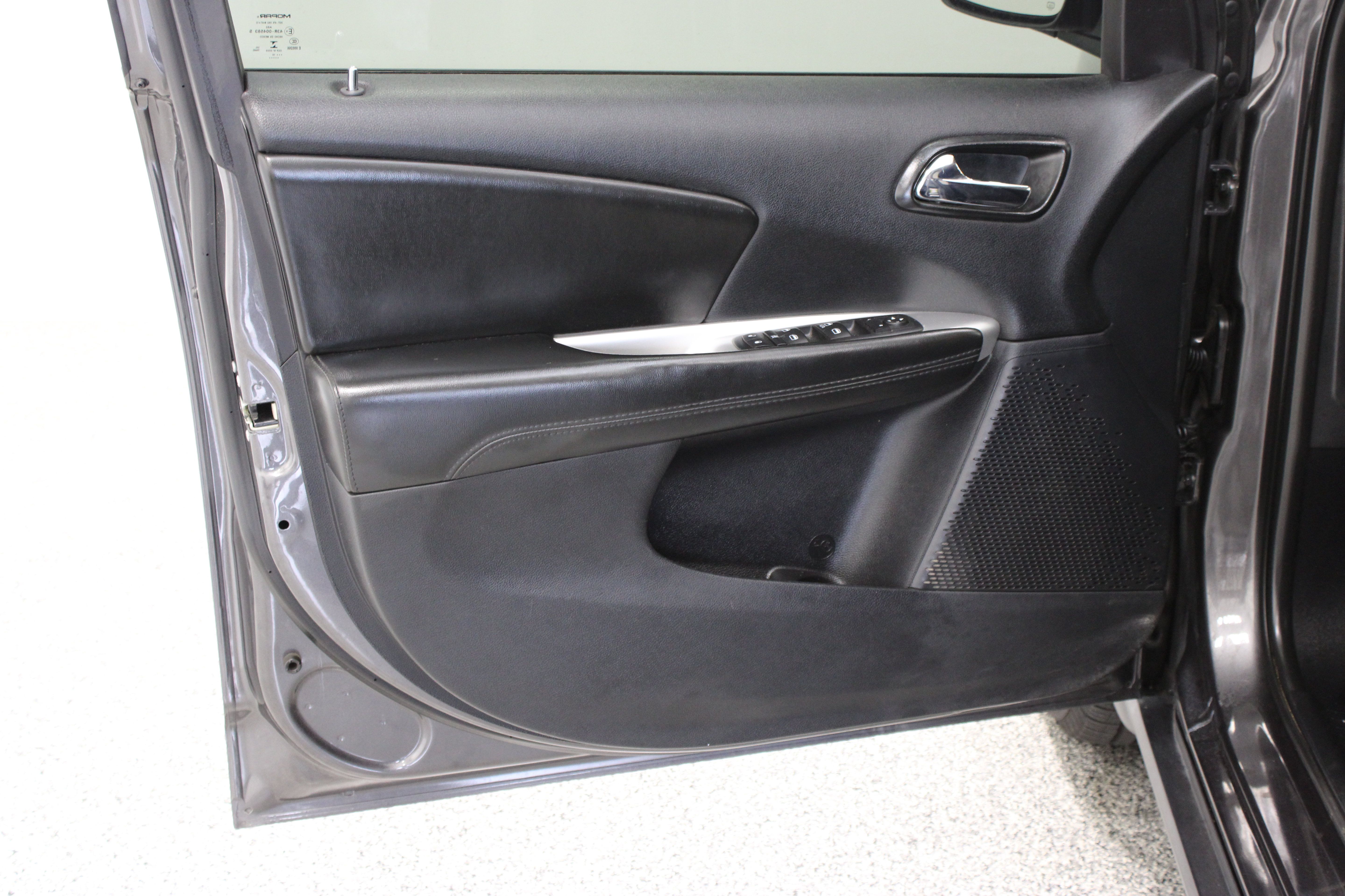 Used 2015 Dodge Journey American Value Package w/ Flexible Seating Group FWD image 12
