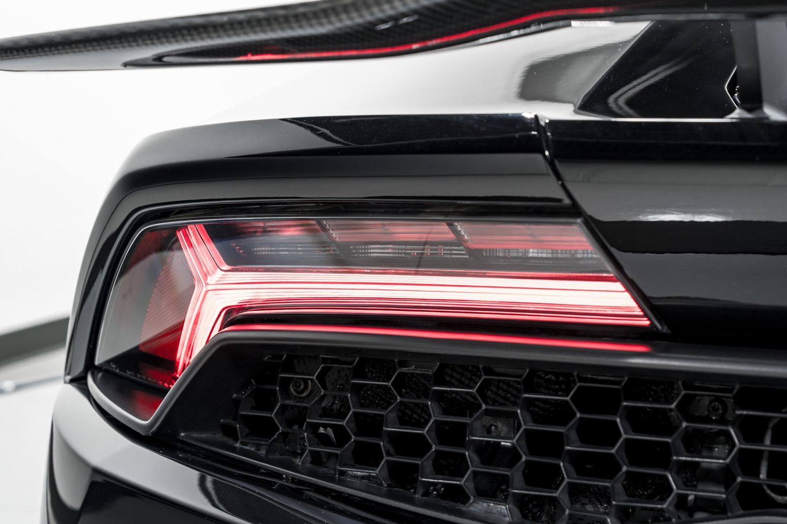 Used 2015 Lamborghini Huracan LP 610-4 AWD/4WD image 49