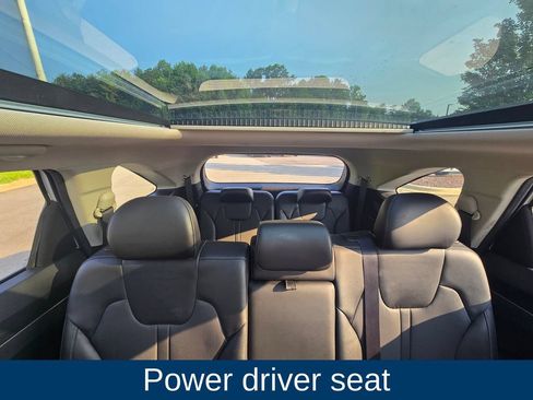 Used 2022 Kia Sorento S w/ Panoramic Sunroof Package FWD image 11