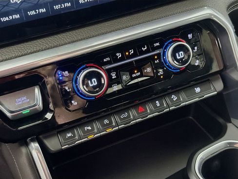 Used 2022 GMC Sierra 1500 Denali image 25