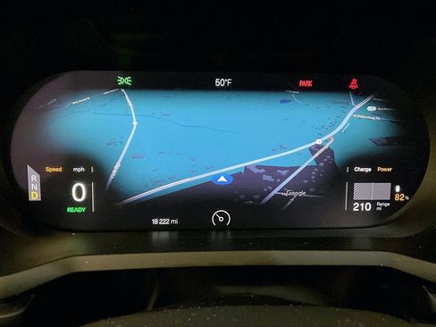 Used 2022 Polestar Polestar 2 image 19