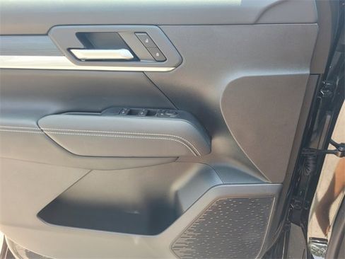 New 2025 GMC Terrain Elevation image 19