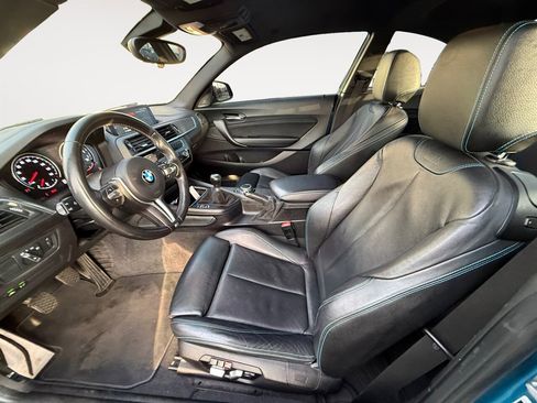 Used 2018 BMW M2 RWD image 39