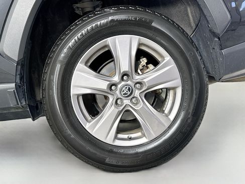 Certified 2024 Toyota RAV4 XLE AWD/4WD image 30