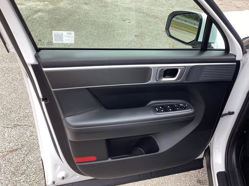 Used 2025 Hyundai Santa Fe SEL FWD image 33