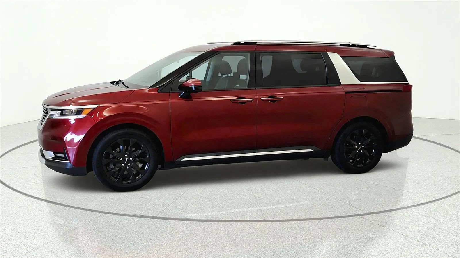 Used 2022 Kia Carnival SX Prestige FWD image 3