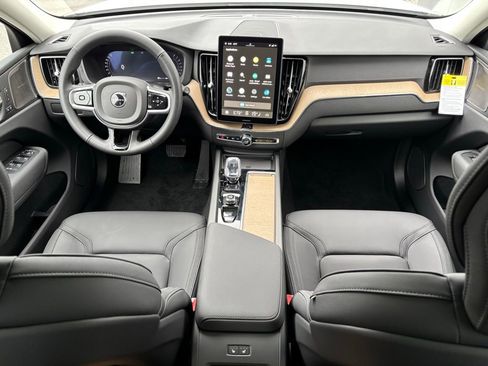 New 2026 Volvo XC60 B5 Plus w/ Climate Package AWD/4WD image 10