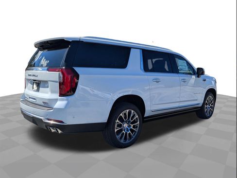 New 2026 GMC Yukon XL Denali w/ Sun & Power Step Package image 3