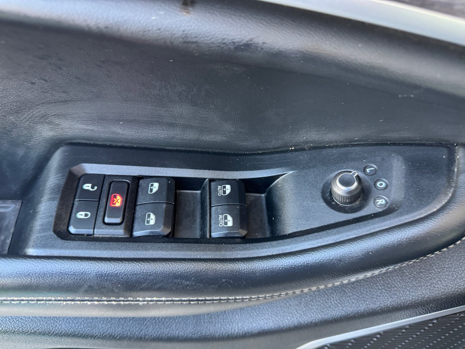 Used 2022 Jeep Grand Cherokee L Limited AWD/4WD image 12