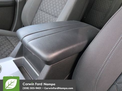 Used 2019 Chevrolet Blazer LT FWD image 19