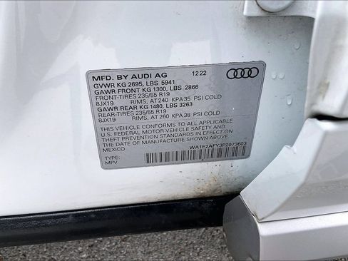 Used 2023 Audi Q5 e Premium Plus w/ Premium Plus Package AWD/4WD image 43