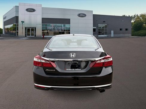 Used 2016 Honda Accord EX image 7