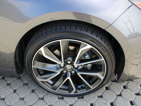 Used 2021 Toyota Corolla XSE FWD image 13