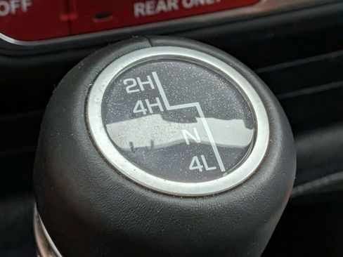 Used 2020 Jeep Gladiator Rubicon AWD/4WD image 24