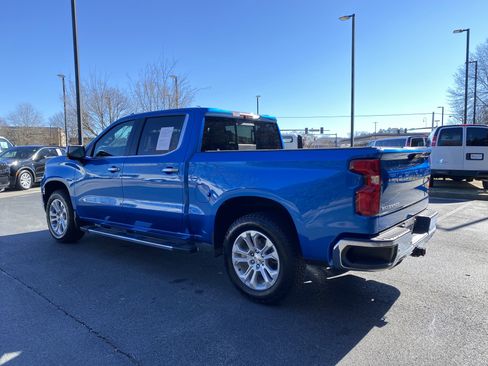Used 2022 Chevrolet Silverado 1500 LTZ w/ LTZ Premium Package image 7