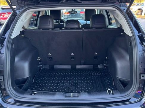 Used 2021 Jeep Compass Latitude image 13