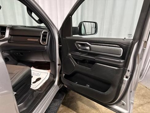 Used 2020 RAM 1500 Big Horn AWD/4WD image 34