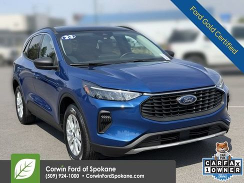 Used 2023 Ford Escape Active w/ Tech Pack #1 AWD/4WD image 1