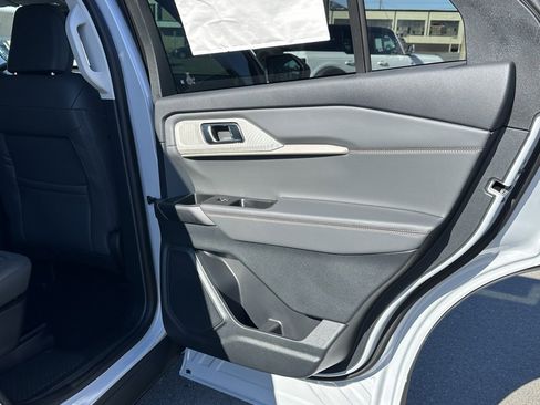 New 2026 Ford Explorer Active w/ Active Comfort Package image 20