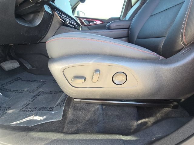 Used 2026 Chevrolet Traverse Z71 w/ Enhanced Driving Package AWD/4WD image 23